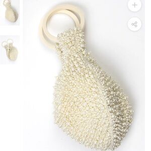 Trashy Diva faux pearl wristlet purse-Like new
